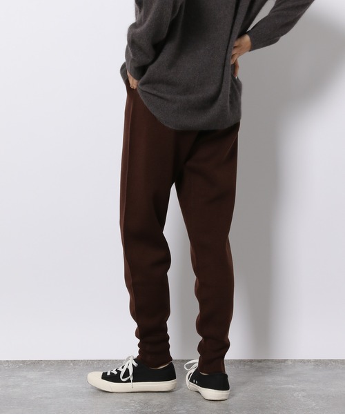 LAKOLE（ラコレ）の「12Gカシミアタッチジョガーパンツ / 214952