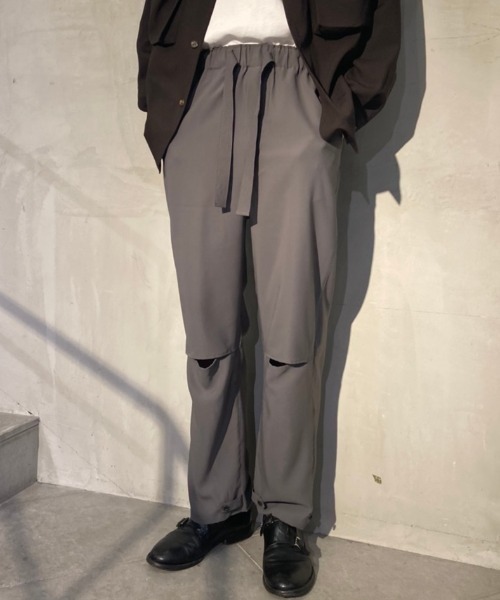 Toironier（トワロニエ）の「Toironier/トワロニエ/RELAX TWILL PANTS/リラックスツイルパンツ（その他パンツ・レディース・オリーブ/ベージュ・1/2）」の10枚目の写真