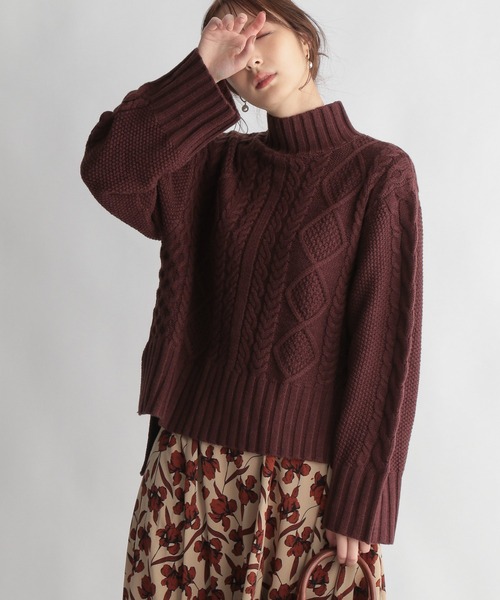 Andemiu（アンデミュウ）の「ケーブルガラタートルニット239176（ニット/セーター・レディース・ブラウン/オフホワイト/グリーン/ラベンダー・FREE）」の2枚目の写真