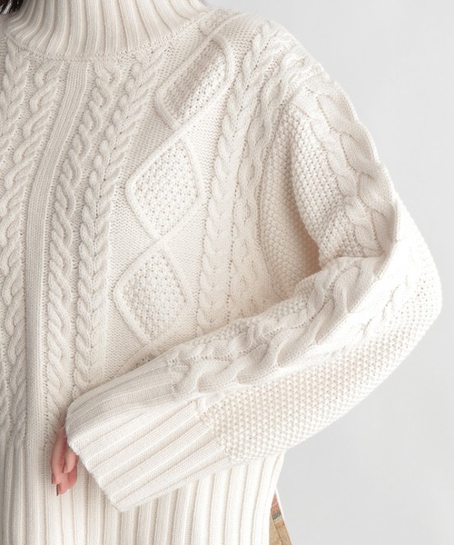 Andemiu（アンデミュウ）の「ケーブルガラタートルニット239176（ニット/セーター・レディース・ブラウン/オフホワイト/グリーン/ラベンダー・FREE）」の16枚目の写真