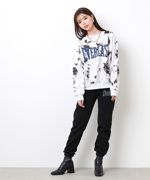 EVERLAST(CROSSPLUS ONLINE)(エバーラスト)の「タイダイプリント ビッグシルエットトレーナー(その他トップス・レディース・ブラック/ブルーグレー/ホワイト・L/M)」の12枚目の写真