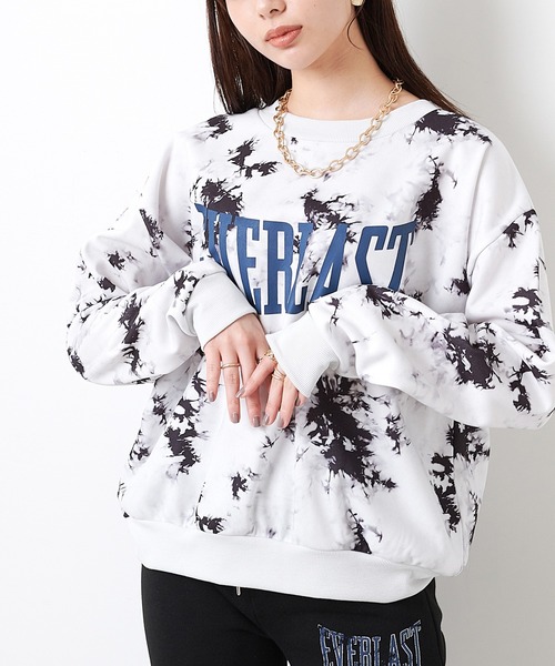 EVERLAST(CROSSPLUS ONLINE)(エバーラスト)の「タイダイプリント ビッグシルエットトレーナー(その他トップス・レディース・ブラック/ブルーグレー/ホワイト・L/M)」の16枚目の写真