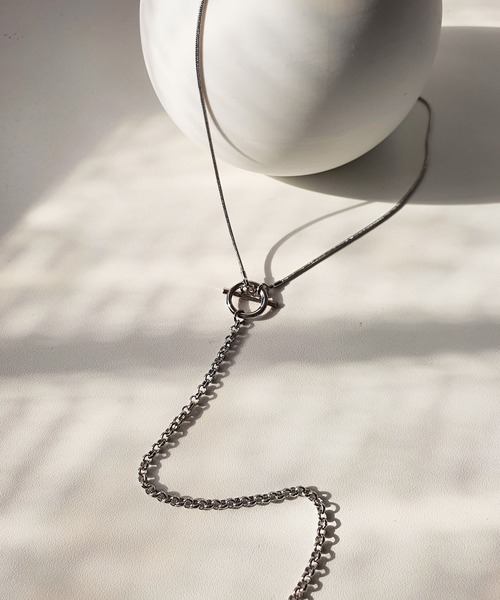 CEMONEMO(セモネモ)の「3way Yシェイプ コンビチェーン ロングネックレス(ネックレス・レディース・シルバー/ゴールド・FREE)」の8枚目の写真