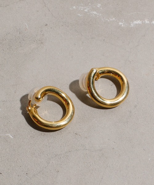 JANESMITH(ジェーンスミス)の「JANESMITH ジェーンスミス / CIRCLE CLIP EARRING サークルクリップイヤリング / 22SAC-#732L(イヤリング・レディース・シルバー/ゴールド・FREE)」の2枚目の写真