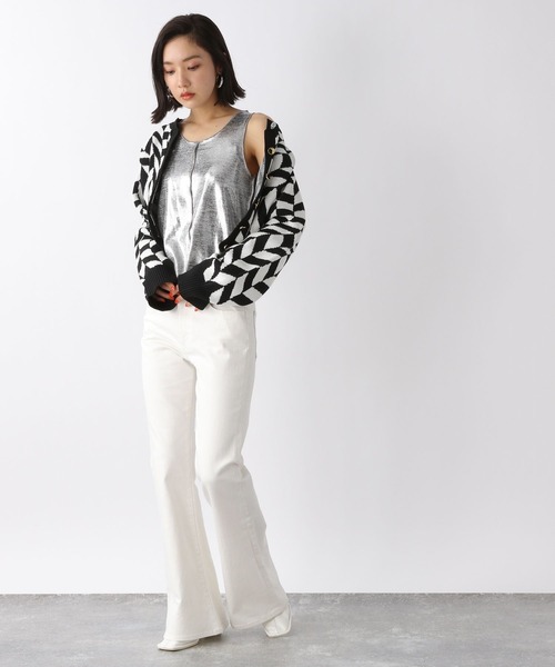 JEANASIS（ジーナシス）の「ハクプリントシャイニータンク/264568（タンクトップ・レディース・ブラック/シルバー/ゴールド・FREE）」の4枚目の写真