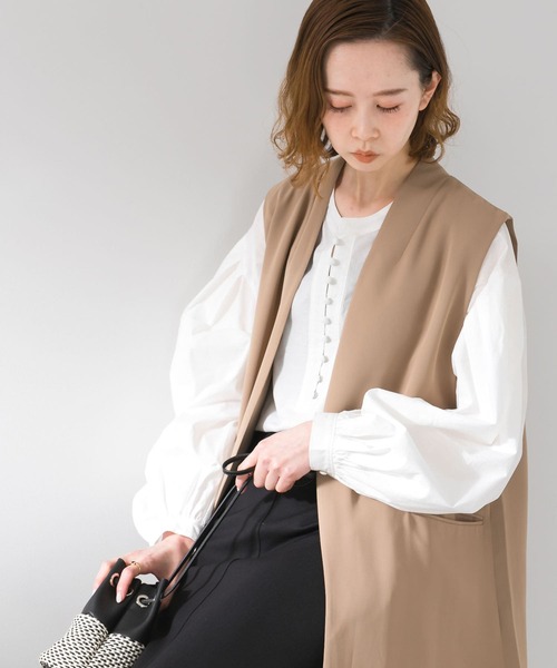 UR Lab.（アーバンリサーチラボ）の「スタンドカラーボタンブラウス（シャツ/ブラウス・レディース・スミクロ/ホワイト/オレンジ・FREE）」の13枚目の写真