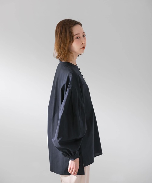 UR Lab.（アーバンリサーチラボ）の「スタンドカラーボタンブラウス（シャツ/ブラウス・レディース・スミクロ/ホワイト/オレンジ・FREE）」の14枚目の写真