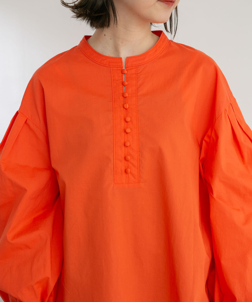 UR Lab.（アーバンリサーチラボ）の「スタンドカラーボタンブラウス（シャツ/ブラウス・レディース・スミクロ/ホワイト/オレンジ・FREE）」の19枚目の写真