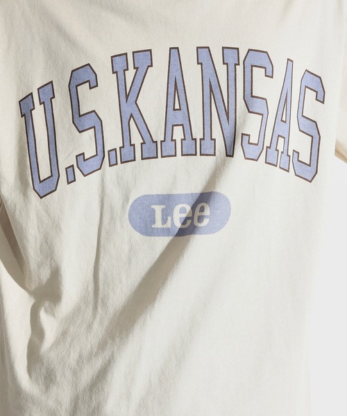 Lee（リー）の「COLLEGE PRINT       H/S TEE（Tシャツ/カットソー・メンズ・ホワイト/ブルー系その他/グレイッシュベージュ・SMALL/MEDIUM）」の6枚目の写真