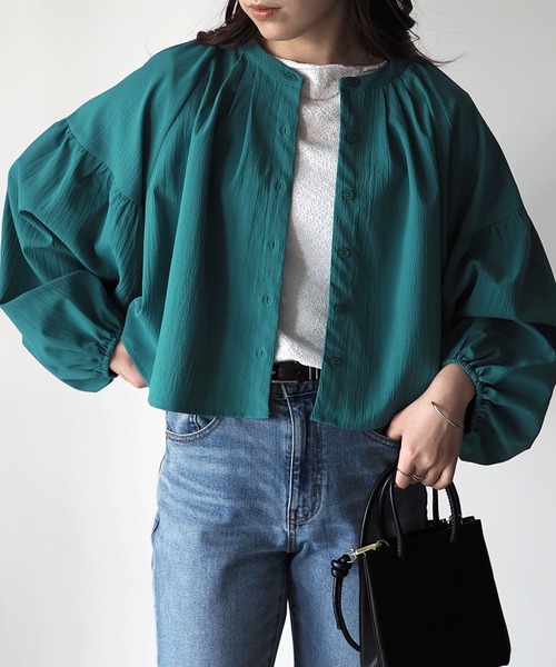 Riberry(リベリー)の「ボリューム袖ショートブラウス(シャツ/ブラウス・レディース・アイボリー/ベージュ/グリーン・MEDIUM)」の9枚目の写真