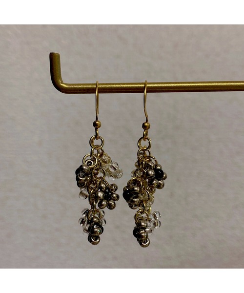 tone(トーン)の「【LoveAmooN】beads flower(MA)(ピアス(両耳用)・レディース・A/B/C/D/E/F/G/H/I・FREE)」の3枚目の写真