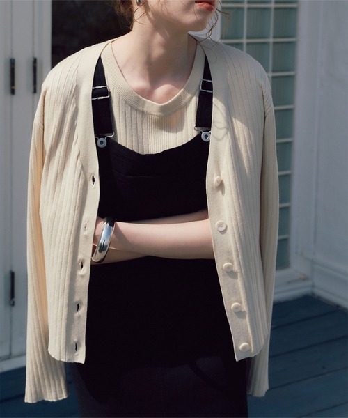 titivate（ティティベイト）の「ﾗﾝﾀﾞﾑﾘﾌﾞﾉｰｽﾘｰﾌﾞﾆｯﾄﾄｯﾌﾟｽ（Tシャツ/カットソー・レディース・アイボリー/ライトブルー/ブラウン/ブラック・S/M/L）」の2枚目の写真