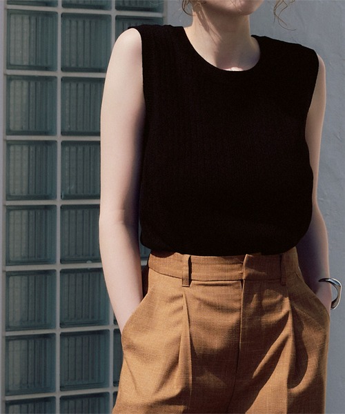 titivate（ティティベイト）の「ﾗﾝﾀﾞﾑﾘﾌﾞﾉｰｽﾘｰﾌﾞﾆｯﾄﾄｯﾌﾟｽ（Tシャツ/カットソー・レディース・アイボリー/ライトブルー/ブラウン/ブラック・S/M/L）」の3枚目の写真