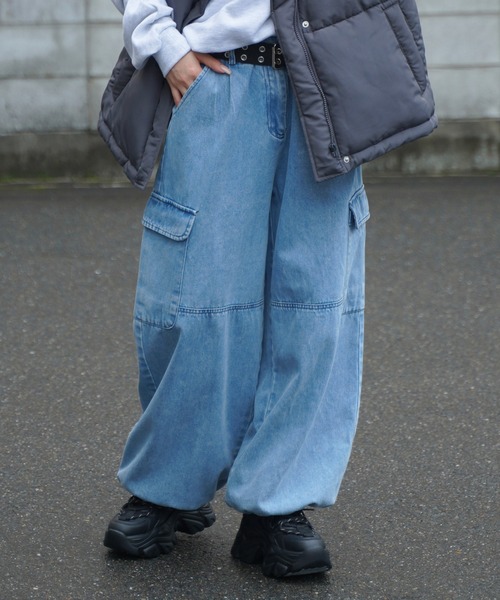 SPINNS(スピンズ)の「【累計販売1万本!!】10色展開 ツイル ドローコードワイドカーゴパンツ(カーゴパンツ・レディース・オフホワイト/カーキ/ピンク/オレンジ/グリーン/ブルー/ブラック/ブラック系/サックスブルー系/カモフラージュ/ブラウン系カモフラージュ/ブラウン/キナリ/マスタード/ベージュ系その他/チャコール/ブラック系その他2・ONESIZE)」の12枚目の写真