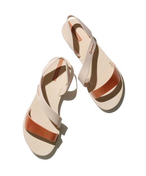 IPANEMA(イパネマ)の「【WEB限定】【Ipanema/イパネマ】VIBE SANDAL(サンダル・レディース・ブラック/ベージュ・23.0cm/24.0cm)」の2枚目の写真