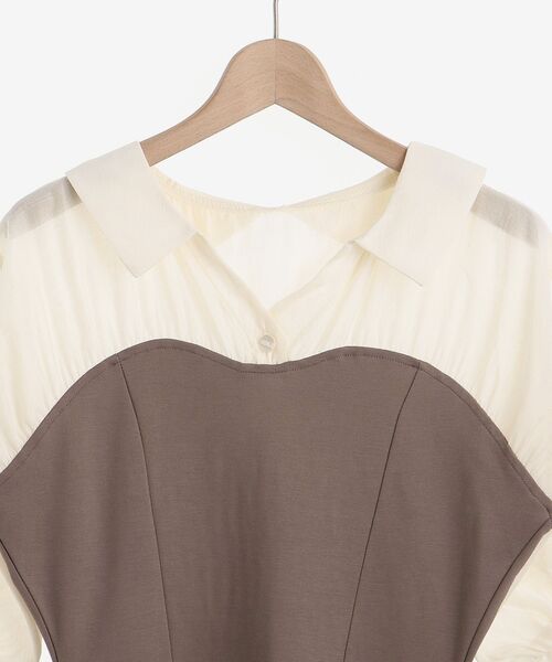 MAJESTIC LEGON（マジェスティックレゴン）の「シャツドッキングカットワンピ（ワンピース・レディース・グレー/モカ/ベージュ・MEDIUM）」の18枚目の写真