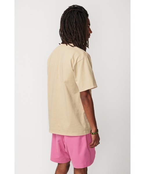 Not So Ape(ノットソーエイプ)の「MUSHROOM GRAPHIC T-SHIRT(Tシャツ/カットソー・メンズ・ベージュ/ブラウン・FREE)」の3枚目の写真