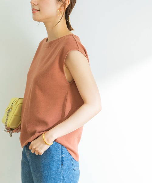 URBAN RESEARCH（アーバンリサーチ）の「サーマルボートネックカットソー（Tシャツ/カットソー・レディース・オフホワイト/ブラック/カーキ/グリーン系その他/オレンジ系その他・FREE）」の13枚目の写真