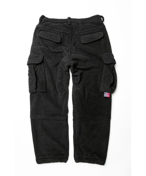 AlexanderLeeChang(アレキサンダーリーチャン)の「BACANCES ALL INCLUSIVE×AlexanderLeeChang/バカンス・オールインクルーシブ×アレキサンダーリーチャン BLC FLEECE ARMY CARGO PANTS(カーゴパンツ・メンズ・ブラック/ブラウン/マスタード・M/L/XL)」の1枚目の写真