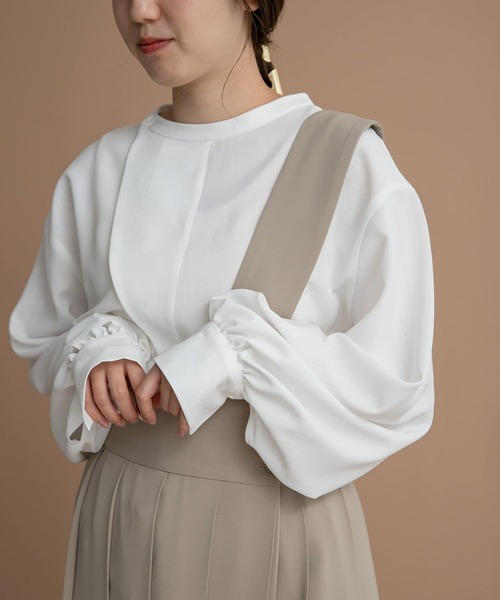 LAATO(ラート)の「2WAY BANDCOLLAR BLOUSE(シャツ/ブラウス・レディース・ホワイト/ブラック/ベージュ・FREE)」の5枚目の写真