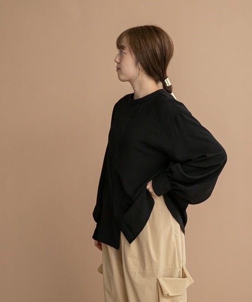 LAATO(ラート)の「2WAY BANDCOLLAR BLOUSE(シャツ/ブラウス・レディース・ホワイト/ブラック/ベージュ・FREE)」の21枚目の写真