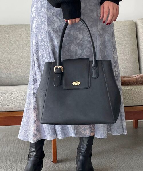 MAJESTIC LEGON(マジェスティックレゴン)の「Ladyスクエアハンドバッグ(ハンドバッグ・レディース・ブラック/アイボリー/グレイッシュベージュ・FREE)」の10枚目の写真