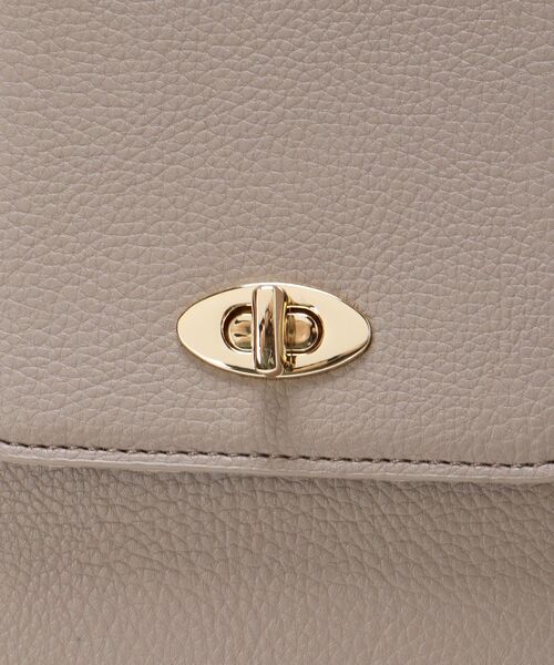 MAJESTIC LEGON(マジェスティックレゴン)の「Ladyスクエアハンドバッグ(ハンドバッグ・レディース・ブラック/アイボリー/グレイッシュベージュ・FREE)」の11枚目の写真