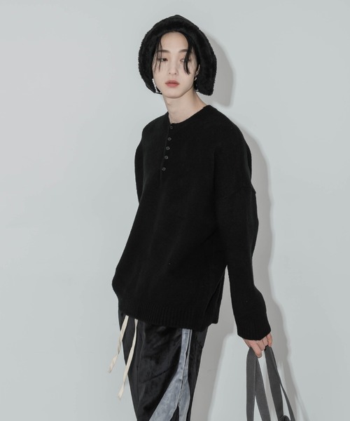 FOLLOWIN(フォロウィン)の「リバーシブルふわふわウィンターフェイクファー帽子(ハット・レディース・ブラウン/ベージュ/ブラック・FREE)」の2枚目の写真