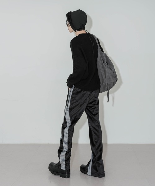 FOLLOWIN(フォロウィン)の「リバーシブルふわふわウィンターフェイクファー帽子(ハット・レディース・ブラウン/ベージュ/ブラック・FREE)」の5枚目の写真