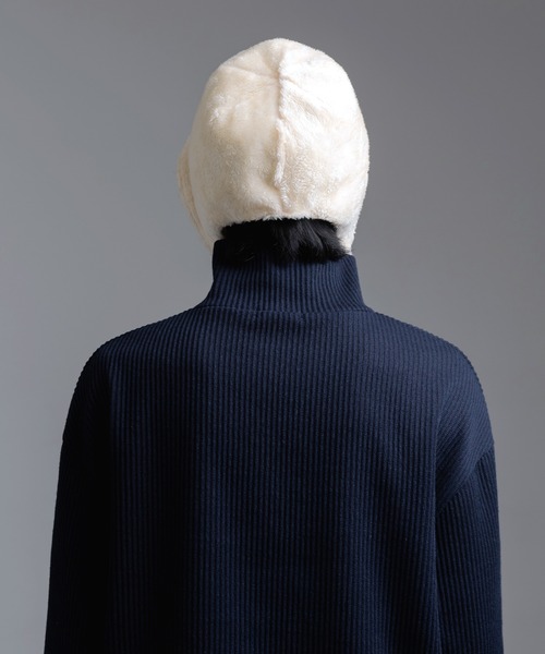 FOLLOWIN(フォロウィン)の「リバーシブルふわふわウィンターフェイクファー帽子(ハット・レディース・ブラウン/ベージュ/ブラック・FREE)」の19枚目の写真