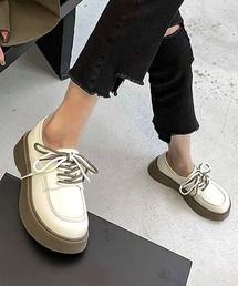 厚底レースアップシューズ