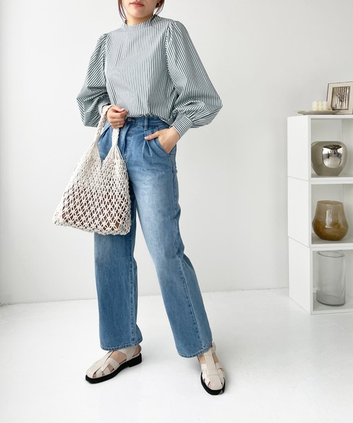 Meli rich(メリーリッチ)の「前後2WAYボリュームスリーブブラウス(シャツ/ブラウス・レディース・オレンジ/サックスブルー/グリーン/ネイビー/オフホワイト/グレイッシュベージュ・MEDIUM)」の12枚目の写真