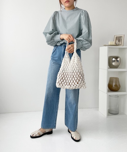 Meli rich(メリーリッチ)の「前後2WAYボリュームスリーブブラウス(シャツ/ブラウス・レディース・オレンジ/サックスブルー/グリーン/ネイビー/オフホワイト/グレイッシュベージュ・MEDIUM)」の11枚目の写真