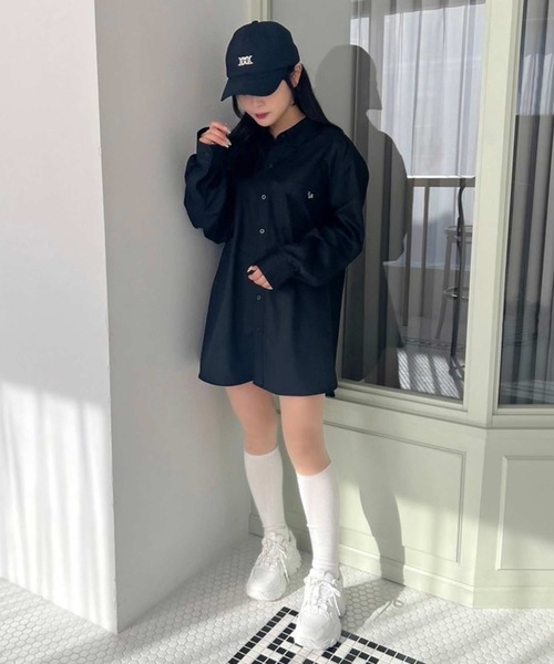 one after another NICE CLAUP（ワンアフターアナザーナイスクラップ）の「【LIMMSE】ロゴ刺繍オーバーサイズシャツ（シャツ/ブラウス・レディース・サックスブルー系/ピンク/ブラック/オフホワイト・FREE）」の13枚目の写真