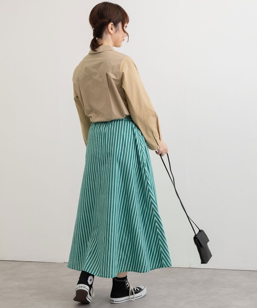 POU DOU DOU(プードゥドゥ)の「ロンストプリントフレアースカート(スカート・レディース・イエロー/ブルー/グリーン・3)」の18枚目の写真