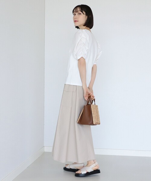 Ray BEAMS（レイビームス）の「Ray BEAMS / ギャザー パフスリーブ Tシャツ（Tシャツ/カットソー・レディース・ホワイト/ブラック/ケリー・ONE SIZE）」の11枚目の写真