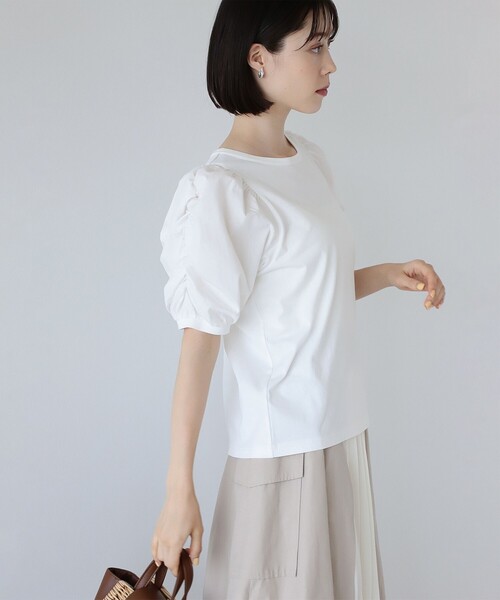 Ray BEAMS（レイビームス）の「Ray BEAMS / ギャザー パフスリーブ Tシャツ（Tシャツ/カットソー・レディース・ホワイト/ブラック/ケリー・ONE SIZE）」の13枚目の写真