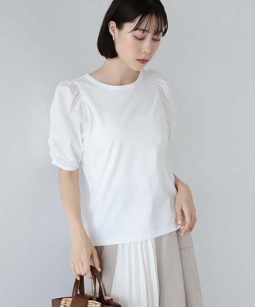 Ray BEAMS（レイビームス）の「Ray BEAMS / ギャザー パフスリーブ Tシャツ（Tシャツ/カットソー・レディース・ホワイト/ブラック/ケリー・ONE SIZE）」の14枚目の写真