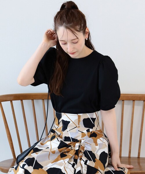 Ray BEAMS（レイビームス）の「Ray BEAMS / ギャザー パフスリーブ Tシャツ（Tシャツ/カットソー・レディース・ホワイト/ブラック/ケリー・ONE SIZE）」の9枚目の写真