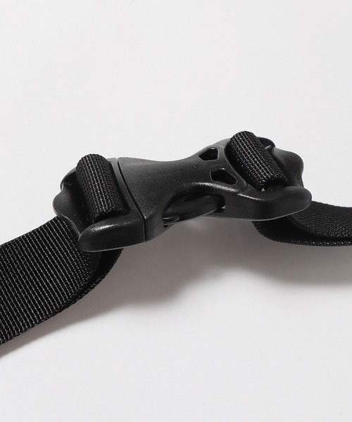 and wander（アンドワンダー）の「and wander/アンドワンダー sil waist bag ウエストバッグ（ボディバッグ/ウエストポーチ・メンズ・ライトブラウン/クリーム/オリーブ/ブラック・FREE）」の7枚目の写真