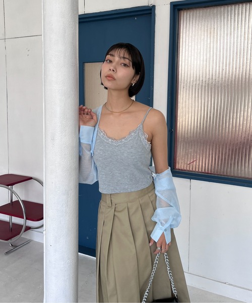 EPIMI E'PIMMY（エピミエピミー）の「カップ付きレースキャミソール（キャミソール・レディース・杢グレー/ブラック/オフホワイト・MEDIUM）」の7枚目の写真