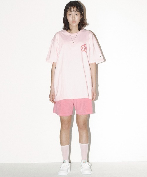 ISTKUNST（イストクンスト）の「A'GEM/9 × .kom『ISTKUNST/イストクンスト』flower smile TEE/フラワースマイル 半袖　カットソー（Tシャツ/カットソー・メンズ・グリーン/ホワイト/ブラック/ピンク・L/S/M）」の14枚目の写真