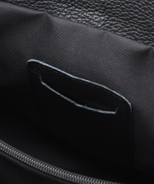 FRAMeWORK（フレームワーク）の「【AULENTTI/オウレンティ】ベルト付きバッグ（ハンドバッグ・レディース・ブラック・FREE）」の13枚目の写真