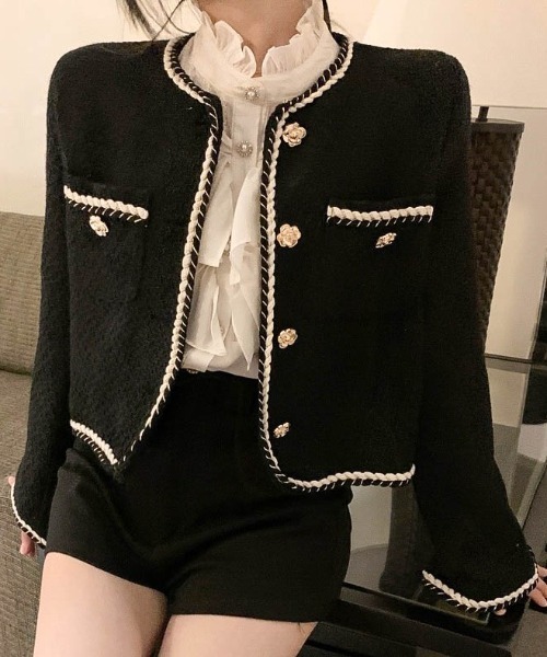 Sibra（シブラ）の「ツイードショート丈コ－ト（ノーカラージャケット・レディース・ブラック/ホワイト/ピンク・M）」の8枚目の写真