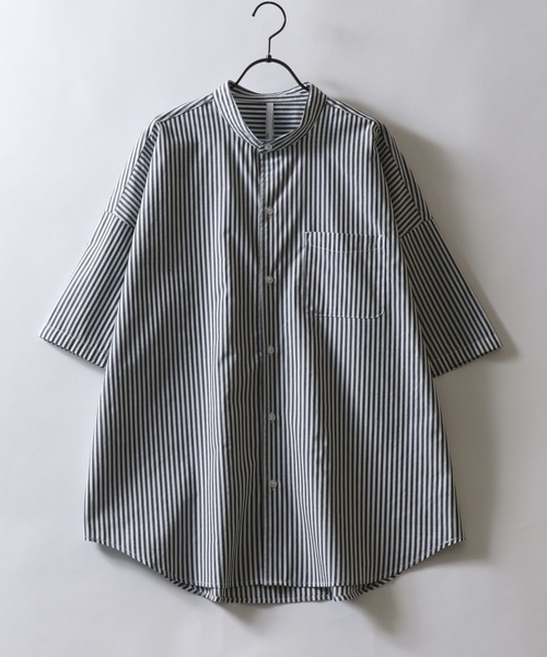 SITRY（シトリー）の「Oversize drop shoulder broadcloth band collar shirt/オーバーサイズ ドロップショルダー ブロード バンドカラー 半袖シャツ（シャツ/ブラウス・メンズ・ブラック/ホワイト/サックスブルー/グリーン/グレイッシュベージュ/イエロー系その他/ホワイト系その他/ブラック系その他/グリーン系その他/ブルー系その他/パープル系その他・M/L/XL）」の5枚目の写真