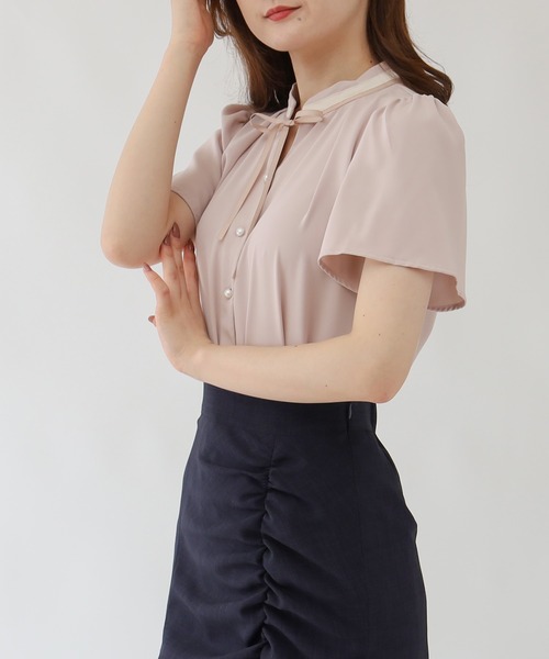 ASTORIA ODIER(アストリアオディール)の「グログランテープリボンブラウス(シャツ/ブラウス・レディース・ピンクベージュ/ラベンダー/ベージュ/ホワイト・SMALL/MEDIUM/LARGE)」の18枚目の写真