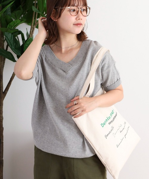 atONE(アットワン)の「atONE Vネックドルマン半袖綿ニット(Tシャツ/カットソー・レディース・ブラック/ライトグレー/ネイビー/杢グレー/グレイッシュベージュ/カーキ/ホワイト・LL~3L/4L~5L/M-L)」の4枚目の写真