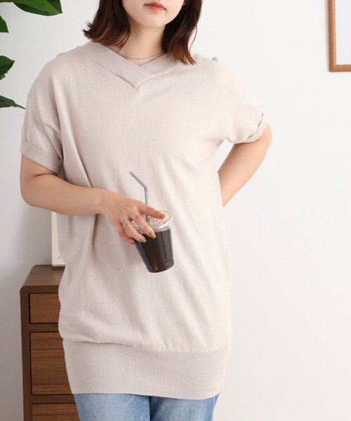 atONE(アットワン)の「atONE Vネックドルマン半袖綿ニット(Tシャツ/カットソー・レディース・ブラック/ライトグレー/ネイビー/杢グレー/グレイッシュベージュ/カーキ/ホワイト・LL~3L/4L~5L/M-L)」の3枚目の写真
