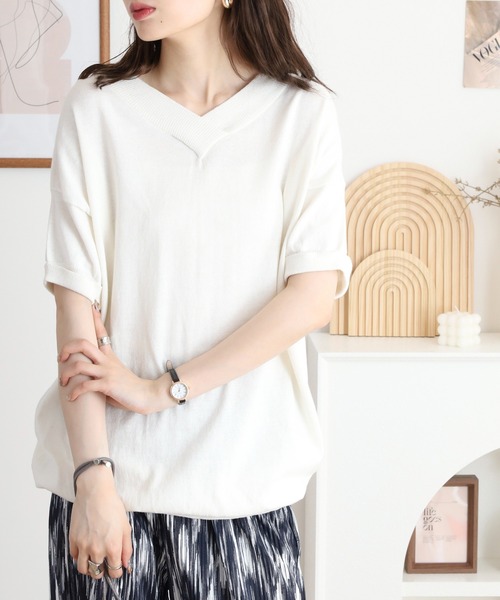 atONE(アットワン)の「atONE Vネックドルマン半袖綿ニット(Tシャツ/カットソー・レディース・ブラック/ライトグレー/ネイビー/杢グレー/グレイッシュベージュ/カーキ/ホワイト・LL~3L/4L~5L/M-L)」の9枚目の写真