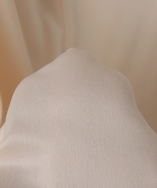 evernavy（エバーネイビー）の「とろみ素材スクエアネックサロペット（サロペット/オーバーオール・レディース・グレイッシュベージュ/キナリ/ネイビー/ブラック・M/S/L）」の13枚目の写真